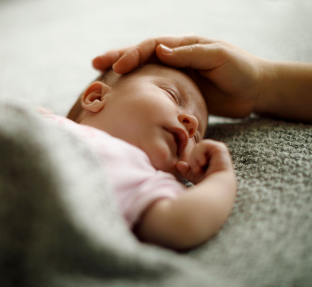 Ostéopathie bébé (Montréal, Petite-Patrie) : accompagner en douceur les tout-petits (0–12 mois)